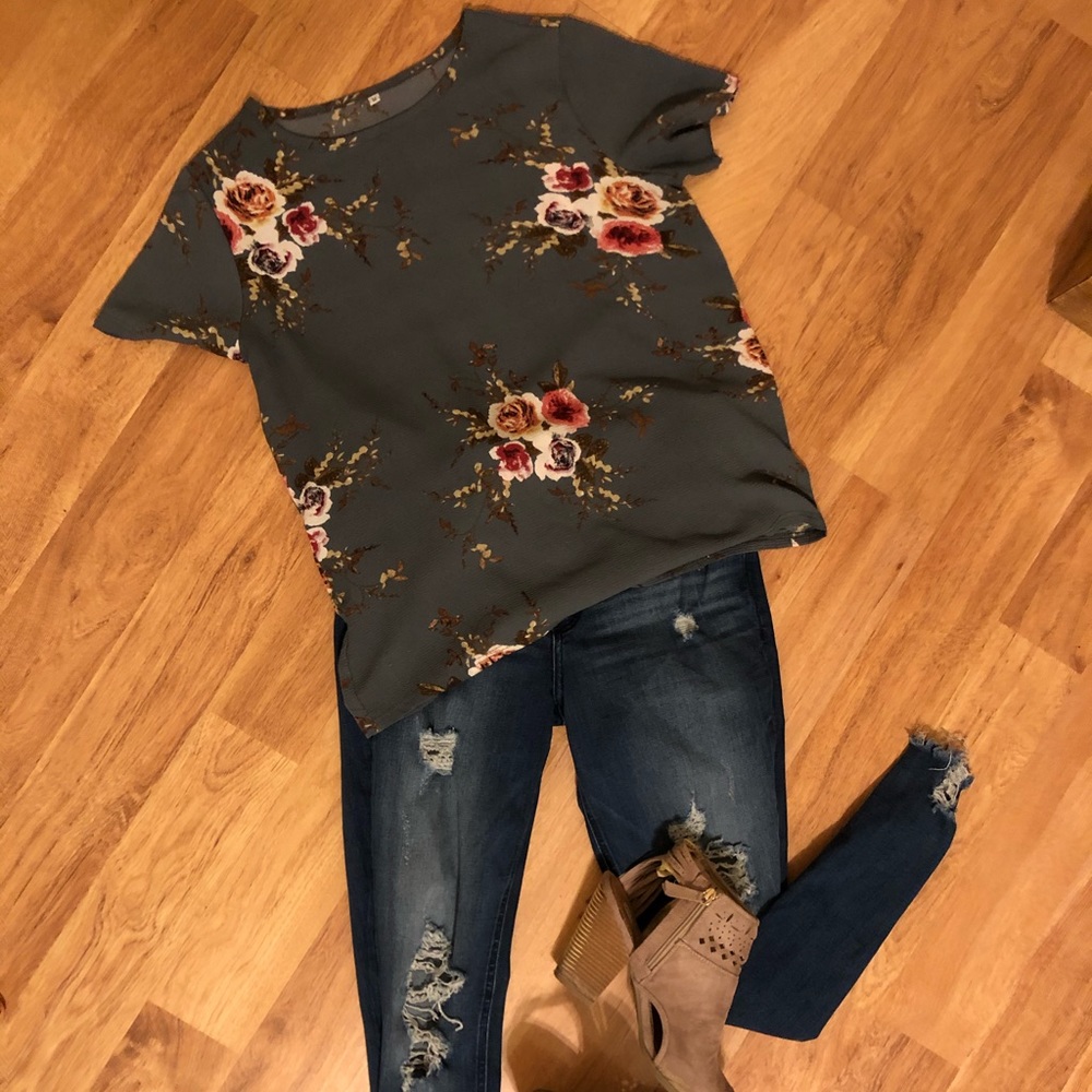 Medium gray floral shirt